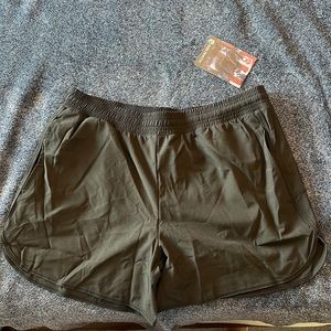 Women’s Born Primitive Running Shorts XL